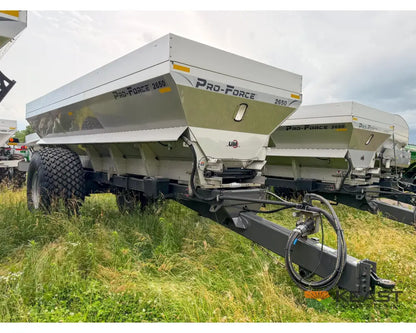 Unverferth Pro-Force 2650 Litter & Compost Spreader 26 Ton Hopper Raven RCM ISOBUS Controller - Fertilizer Spreaders