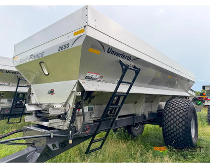 Unverferth Pro-Force 2650 Litter & Compost Spreader 26 Ton Hopper Raven RCM ISOBUS Controller - Fertilizer Spreaders