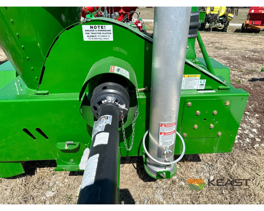 Walinga 6614DLX Grain Vac Up to 3,600 BPH Capacity Full Pipe Package Grain Vacs