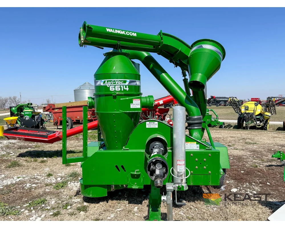 Walinga 6614DLX Grain Vac Up to 3,600 BPH Capacity Full Pipe Package Grain Vacs