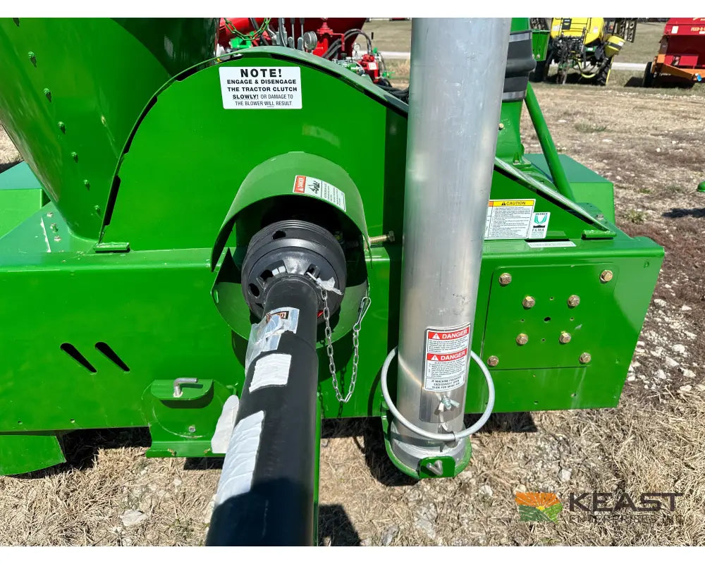 Walinga 6614DLX Grain Vac Up to 3,600 BPH Capacity Full Pipe Package Grain Vacs