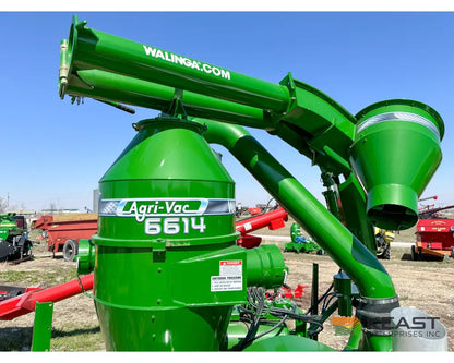 Walinga 6614DLX Grain Vac Up to 3,600 BPH Capacity Full Pipe Package Grain Vacs