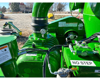 Walinga 7816DLX Grain Vac Up to 5,500 BPH Capacity Full Pipe Package Grain Vacs