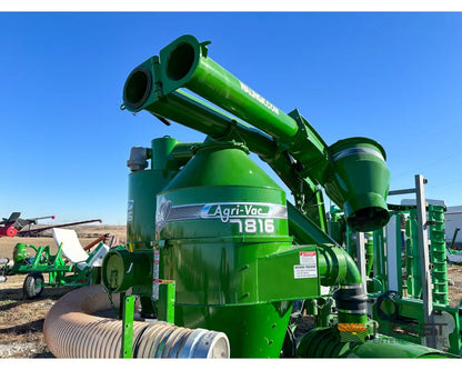 Walinga 7816DLX Grain Vac Up to 5,500 BPH Capacity Full Pipe Package Grain Vacs
