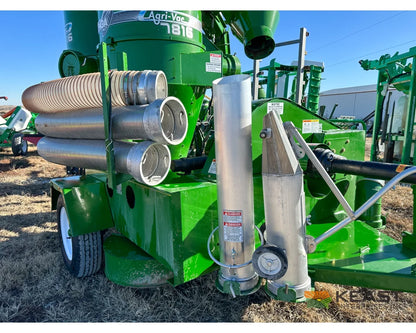 Walinga 7816DLX Grain Vac Up to 5,500 BPH Capacity Full Pipe Package Grain Vacs
