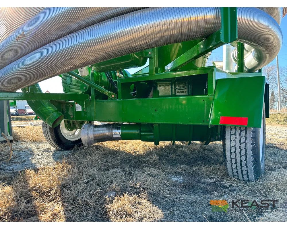Walinga 7816DLX Grain Vac Up to 5,500 BPH Capacity Full Pipe Package Grain Vacs